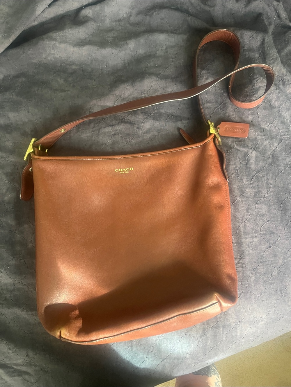 Large Coach Tan/Brown Leather Crossbody Shoulder Bag with Gold Accents